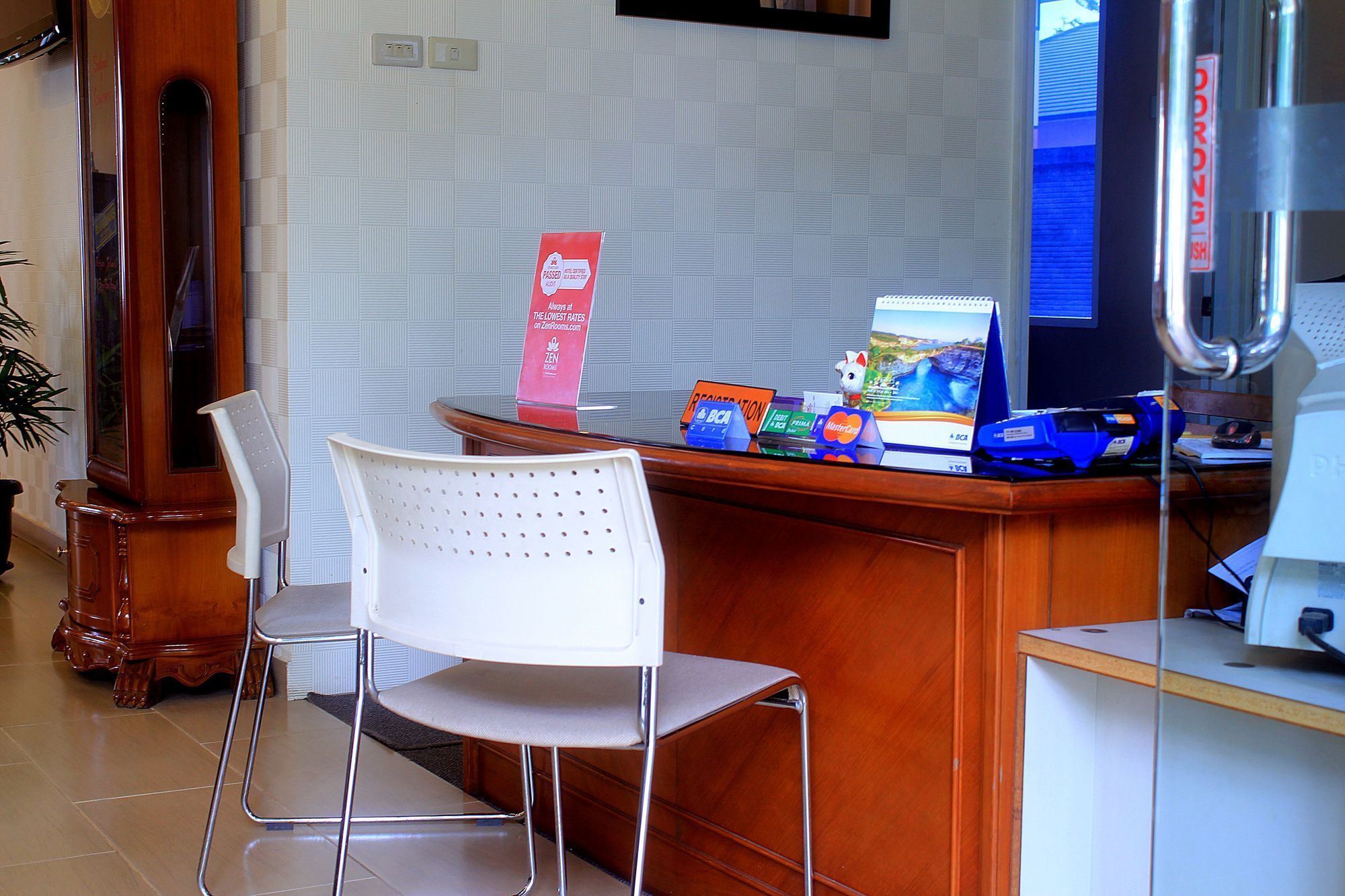 Zen Rooms Bukit Tunggul Bandung Exterior photo
